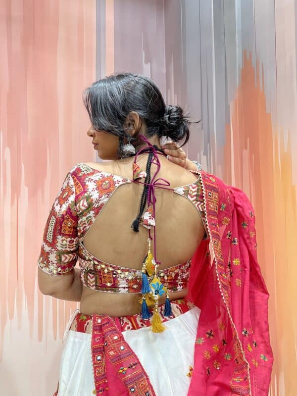 White Chaniya Choli with Multicolor Elephant Patola Border & Mirror Work Blouse – Pink Embroidered Dupatta – Meera’s Lehenga - Image 6