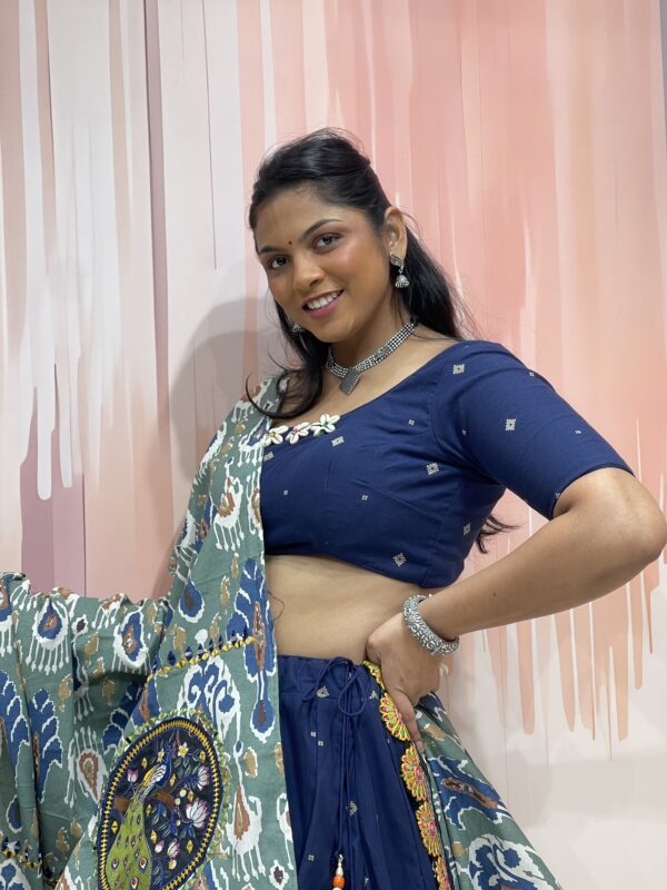 Elegant Navy Blue Chaniya Choli with Ikat Peacock Dupatta & Floral Blouse Detailing – Meera’s Lehenga - Image 4
