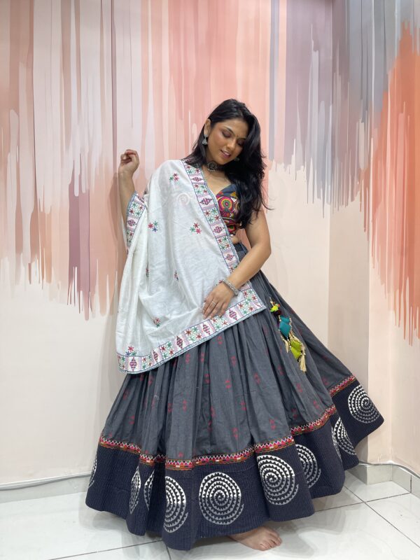 Charcoal Grey Chaniya Choli with Multicolor Embroidered Blouse & White Mirror Work Dupatta – Meera’s Lehenga - Image 2