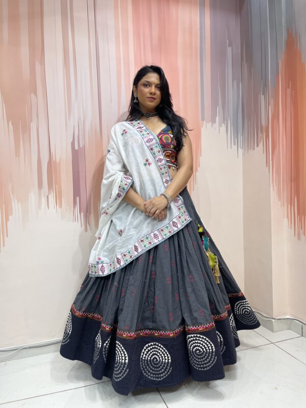 Charcoal Grey Chaniya Choli with Multicolor Embroidered Blouse & White Mirror Work Dupatta – Meera’s Lehenga - Image 3