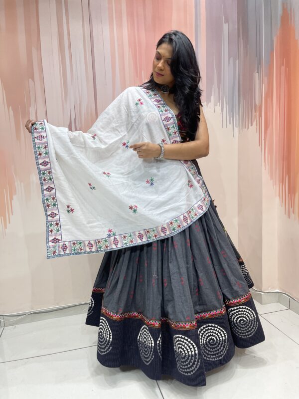 Charcoal Grey Chaniya Choli with Multicolor Embroidered Blouse & White Mirror Work Dupatta – Meera’s Lehenga - Image 4